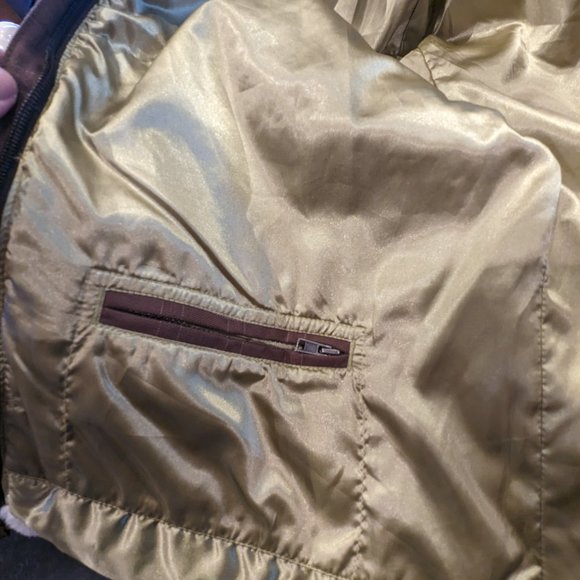 Embroidered Jacket from Mountain Hardwear - Picture 14 of 17